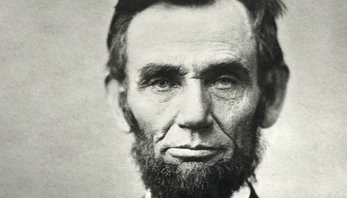 dunyanin-en-sevilen-ve-en-unutulmaz-unluleri-abraham-lincoln.jpg